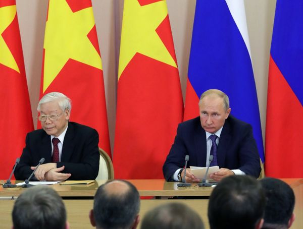 Президент РФ В. Путин встретился с генеральным секретарём ЦК коммунистической партии Вьетнама Н. Фу Чонгом