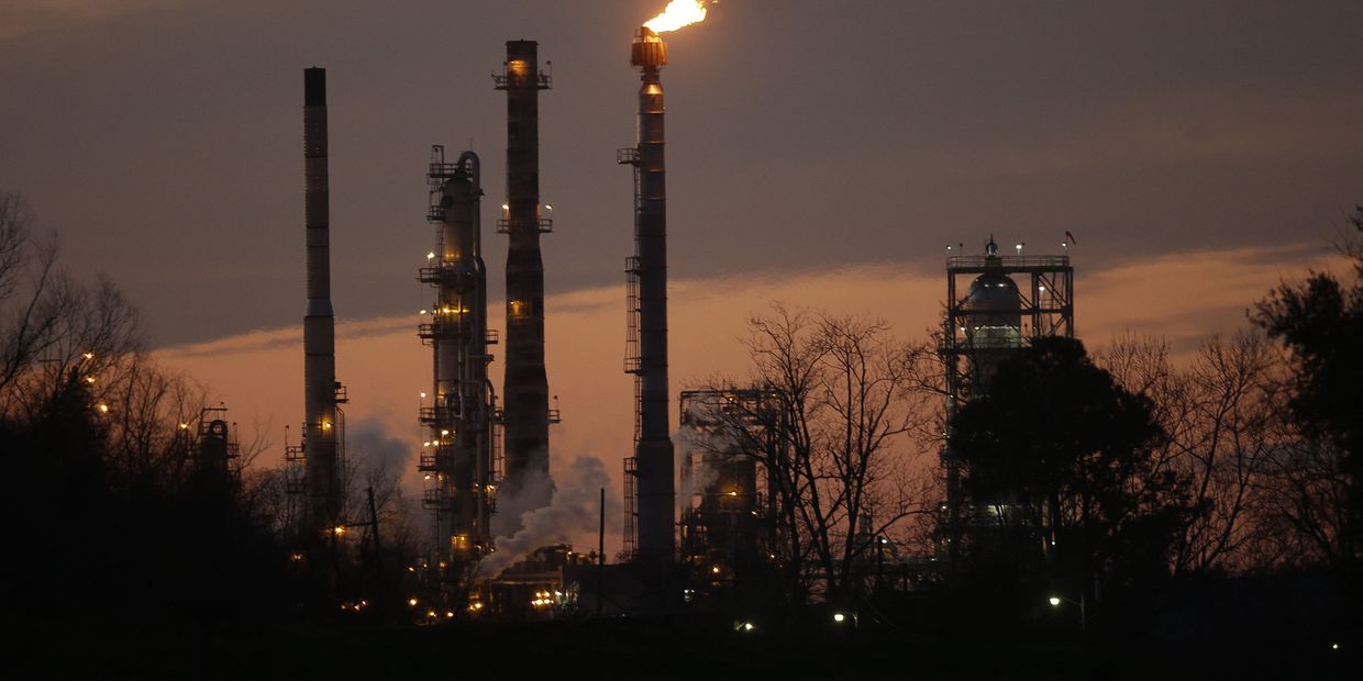 Нефтеперерабатывающий завод Exxon Mobil