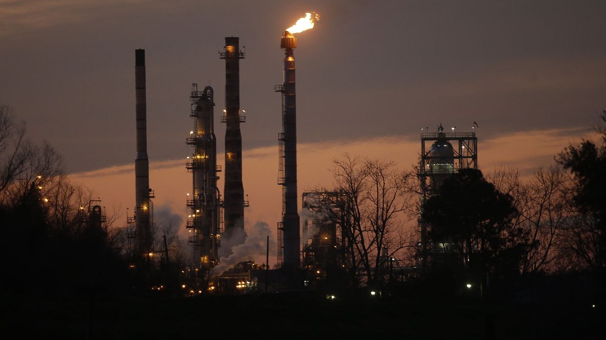 Нефтеперерабатывающий завод Exxon Mobil