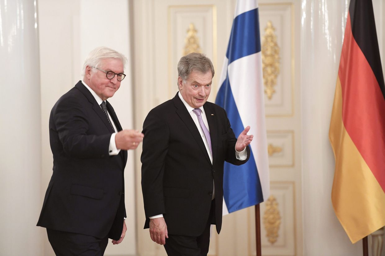 Президент Германии Франк-Вальтер Штайнмайер и президент Финляндии Саули Ниинисте во время встречи в Хельсинки