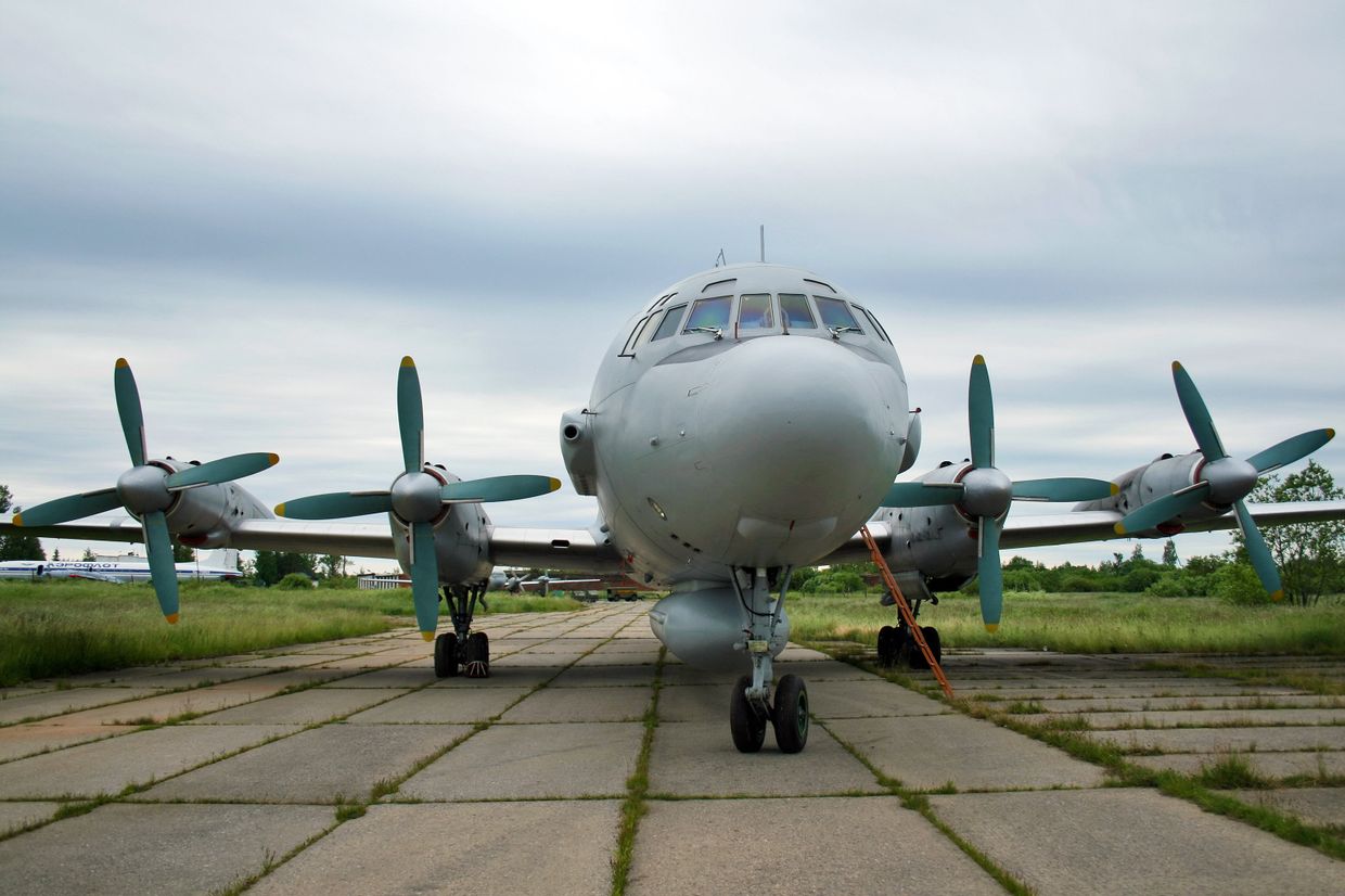Самолет Ил-20