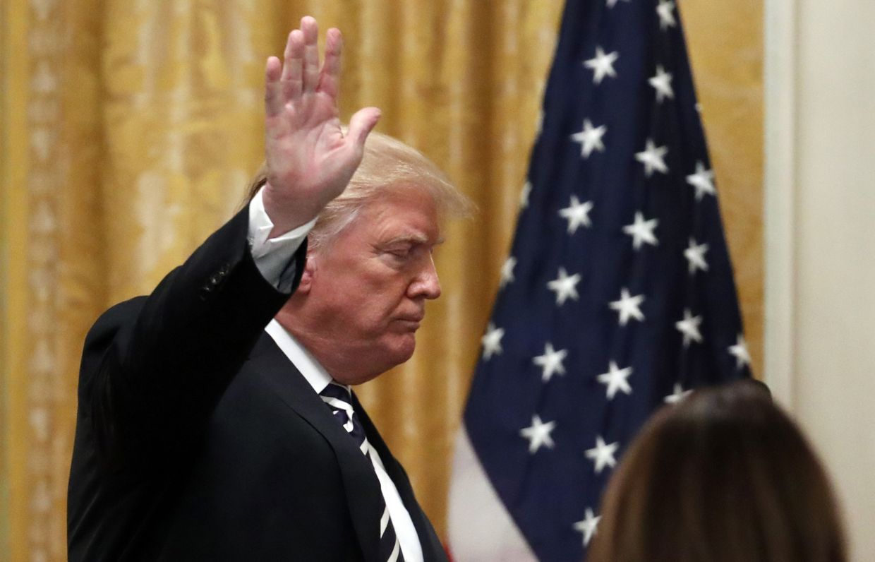 Президент США Дональд Трамп во время пресс-конференции в Овальном кабинете Белого дома в Вашингтоне
