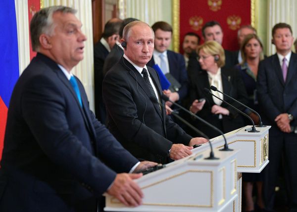 Президент РФ Владимир Путин и премьер-министр Венгрии Виктор Орбан во время совместной пресс-конференции по итогам встречи