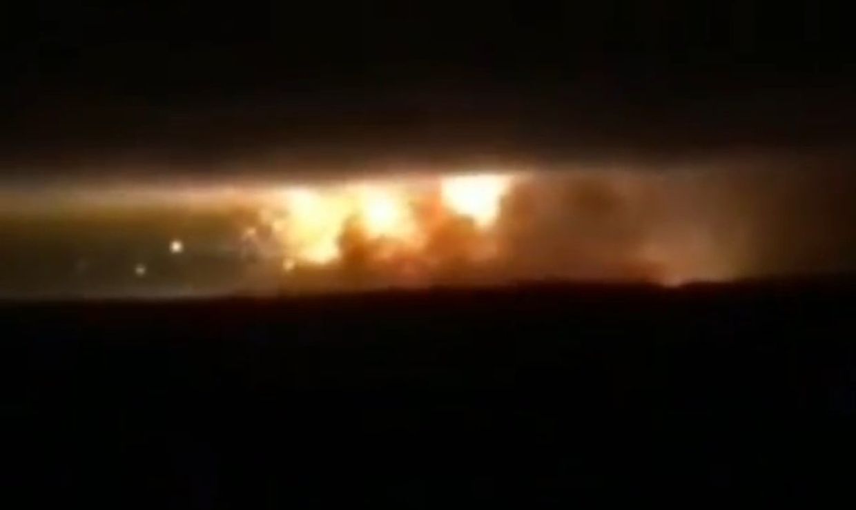 На Украине военный арсенал взлетел на воздух