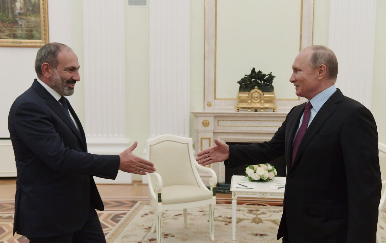 Президент РФ Владимир Путин встретился с премьер-министром Армении Николом Пашиняном