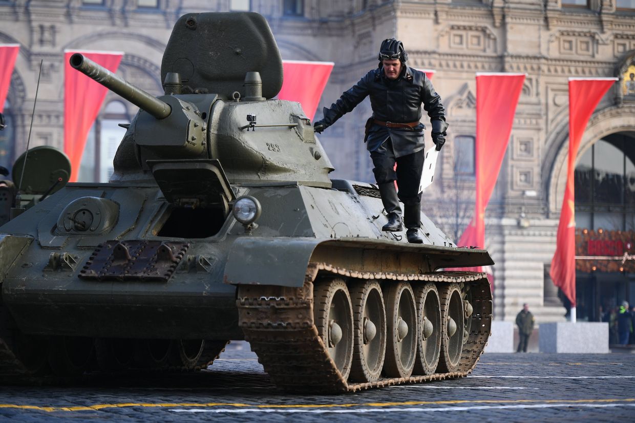 Марш, приуроченный к 77-й годовщине парада 1941 года