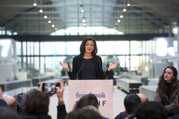 Главный операционный директор Facebook Шерил Сандберг