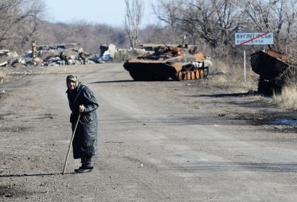 Дорога из Углегорска в Дебальцево