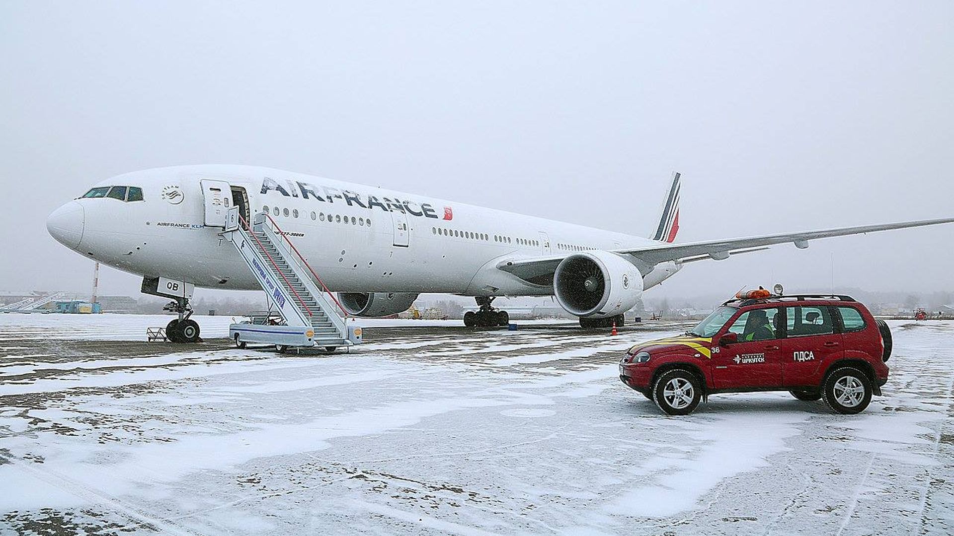 Самолет Boeing-777 авиакомпании Air France в аэропорту Иркутска - ИноСМИ, 1920, 01.03.2023