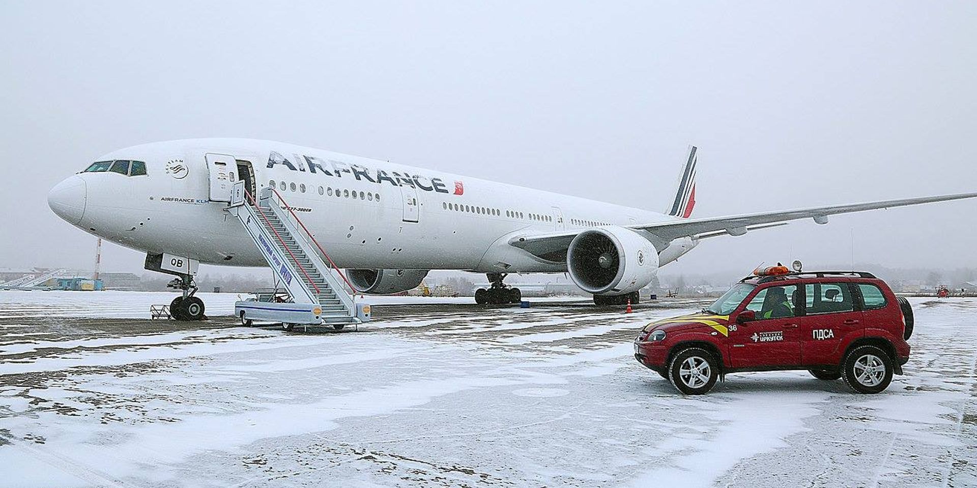 Самолет Boeing-777 авиакомпании Air France в аэропорту Иркутска - ИноСМИ, 1920, 01.03.2023