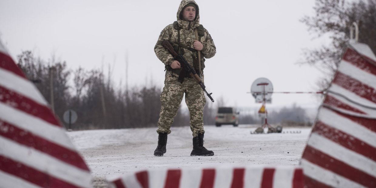 Украинский пограничник в городе Милове