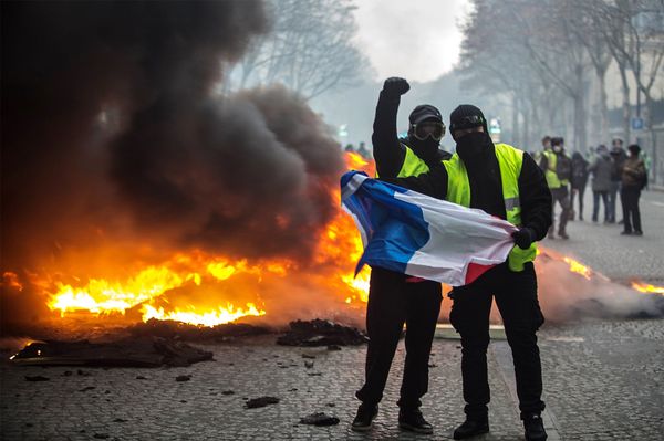 Акция протеста автомобилистов в Париже