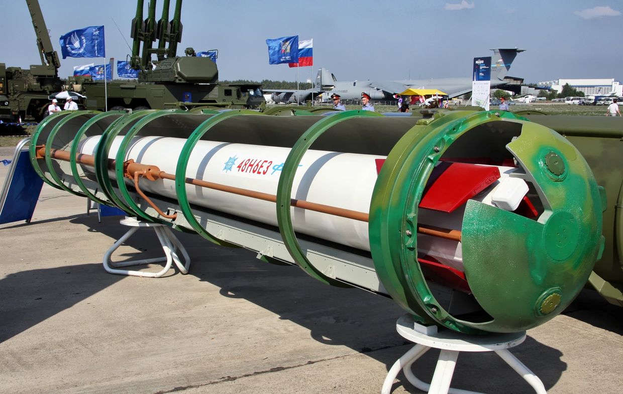ЗРК С-400 на авиасалоне МАКС-2011 под Москвой