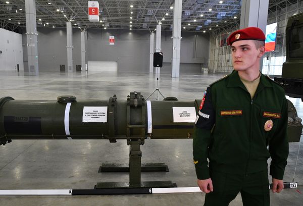 Демонстрация ракеты 9М729 для военных атташе