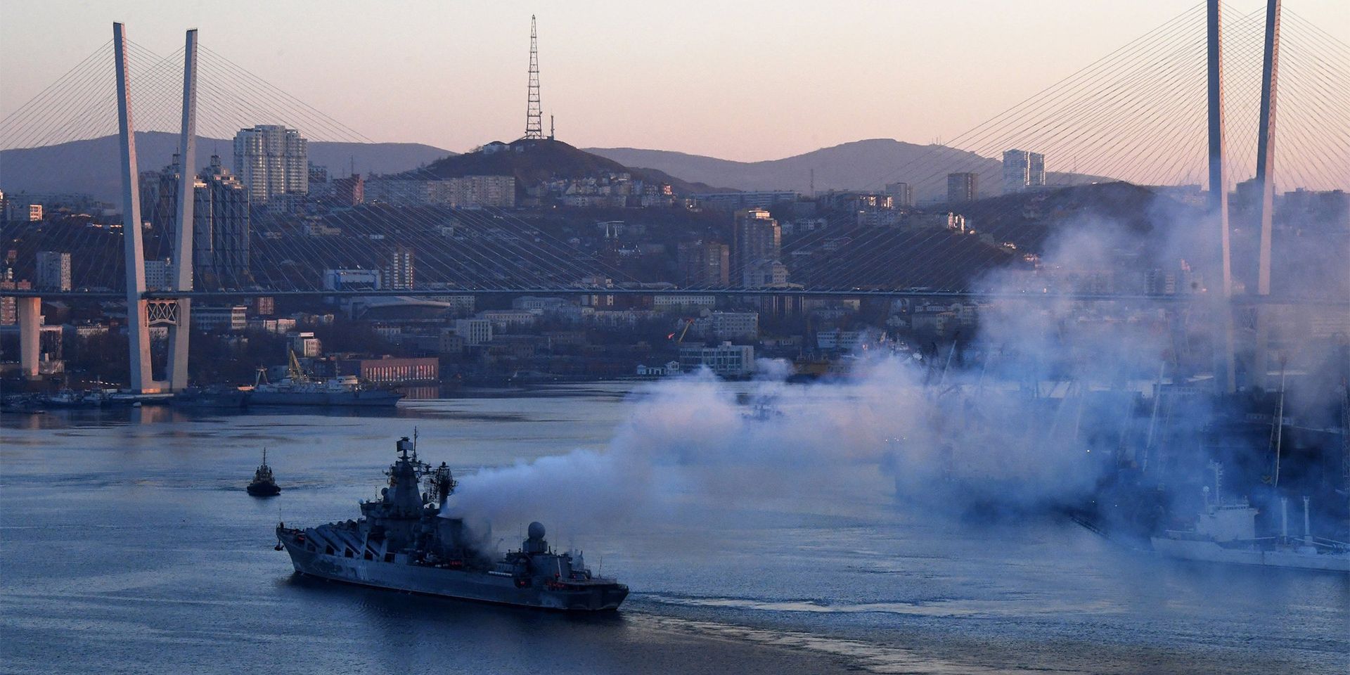 Встреча отряда боевых кораблей ТОФ в порту Владивостока Встреча отряда боевых кораблей ТОФ в порту Владивостока - ИноСМИ, 1920, 22.02.2021