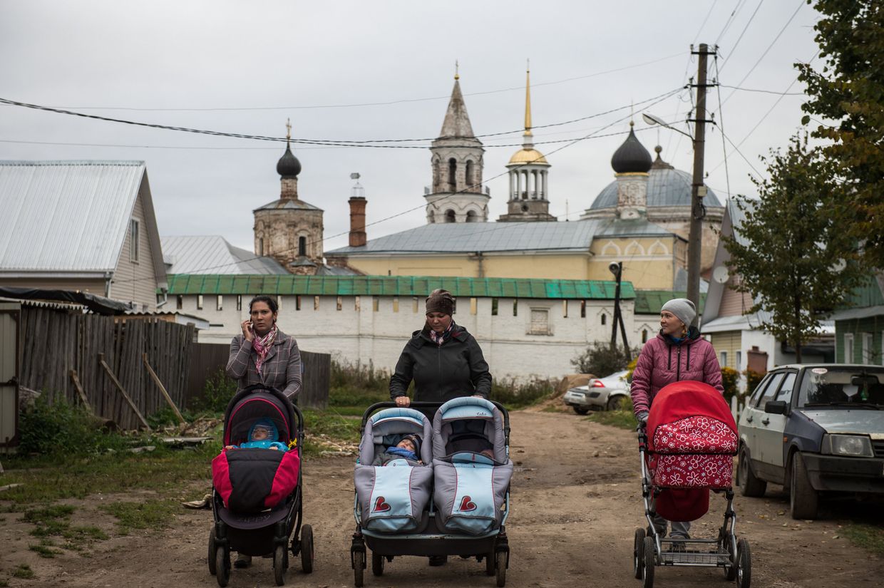 Жители в городе Торжок Тверской области
