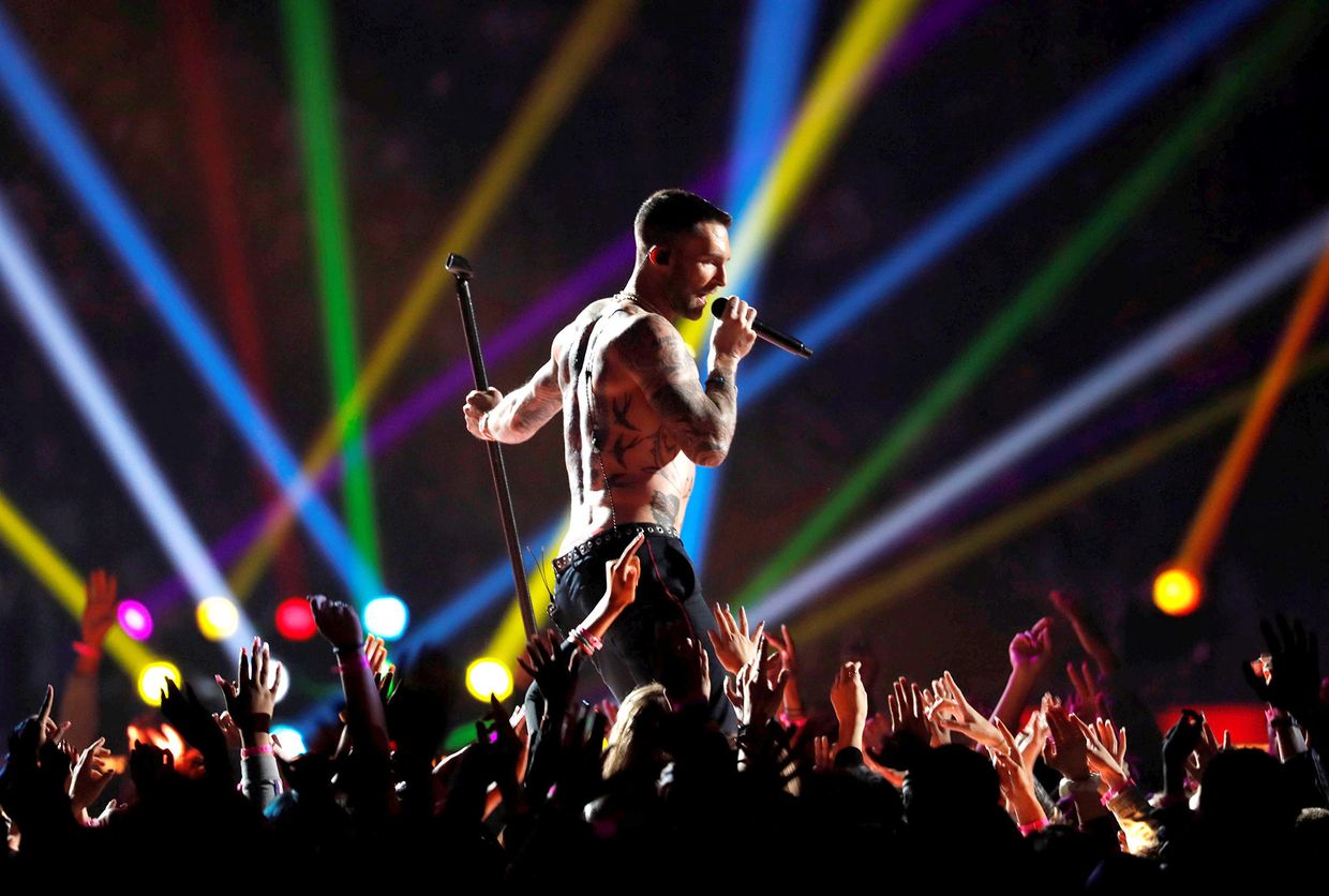 Вокалист Maroon 5 Адам Левин