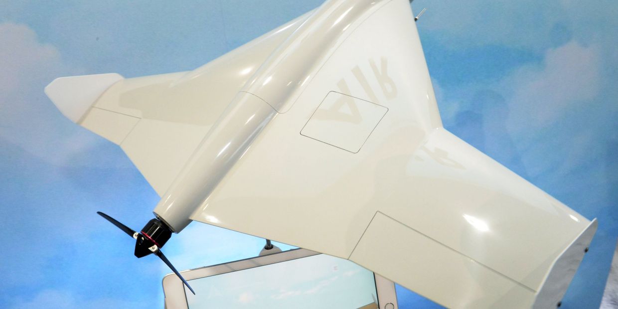 Беспилотник-камикадзе Куб-БЛА вооружений IDEX-2019