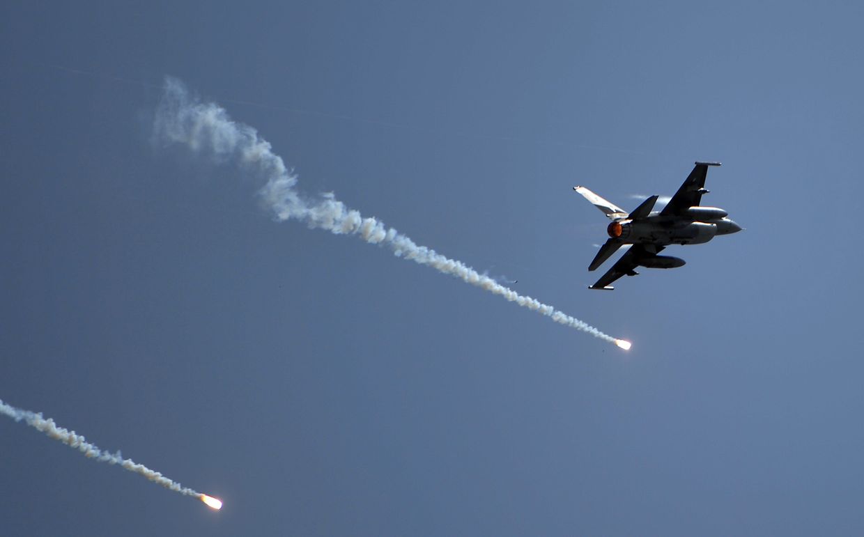 Пакистанский истребитель F-16 Пакистанский истребитель F-16