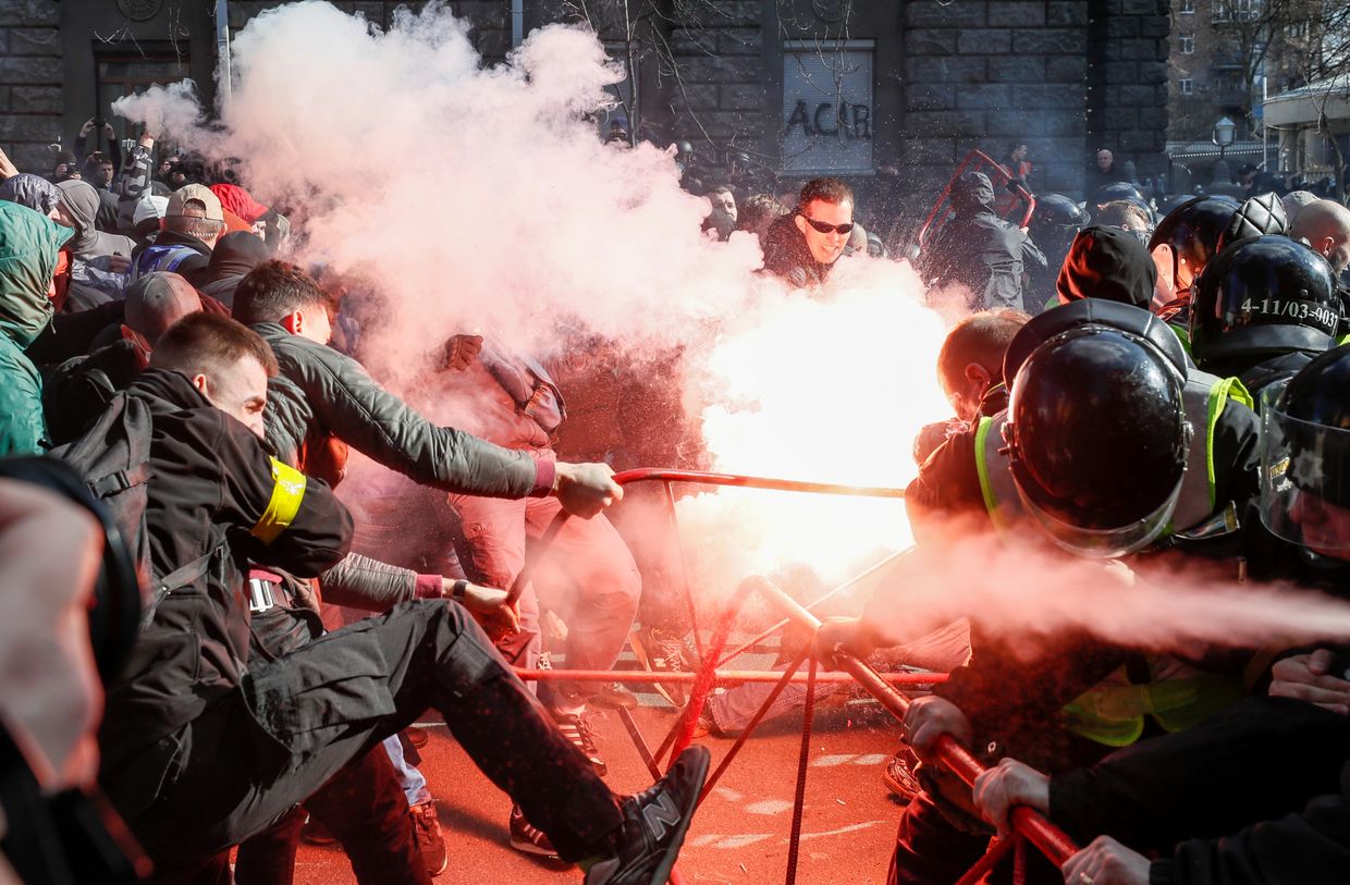Участники митинга в Киеве