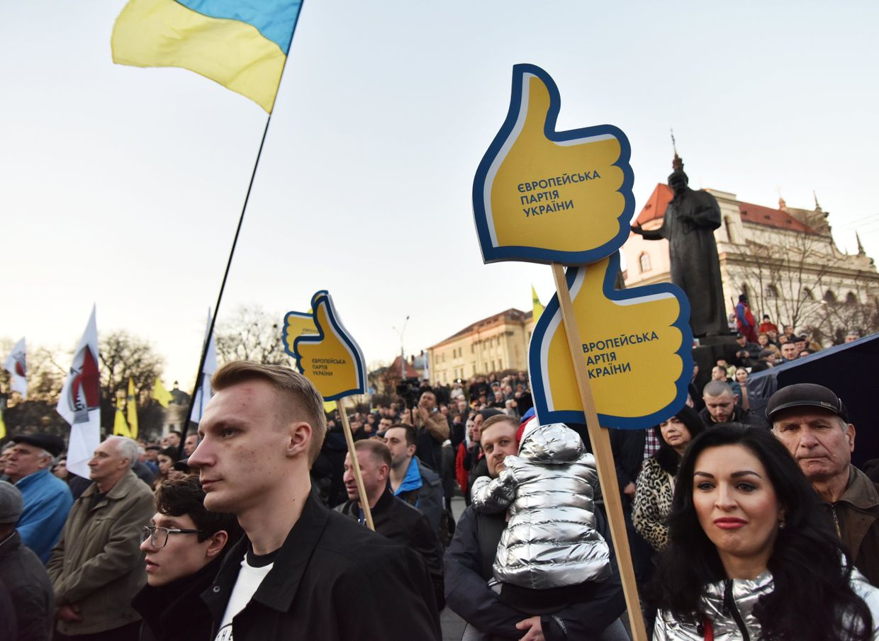 Митинг в поддержку кандидата в президенты Украины А. Гриценко Митинг в поддержку кандидата в президенты Украины А. Гриценко