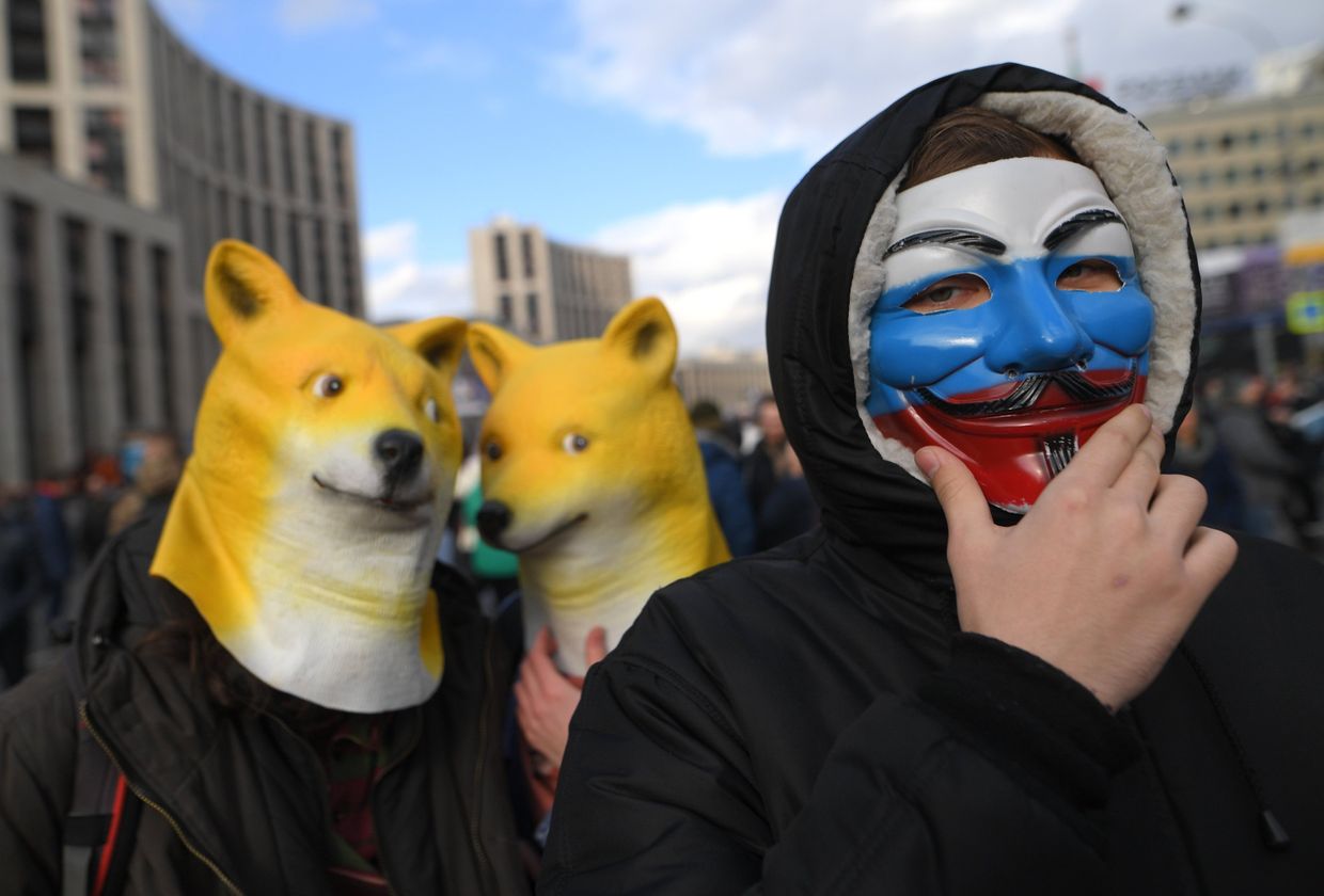 Митинг против закона о защите Рунета Митинг против закона о защите Рунета