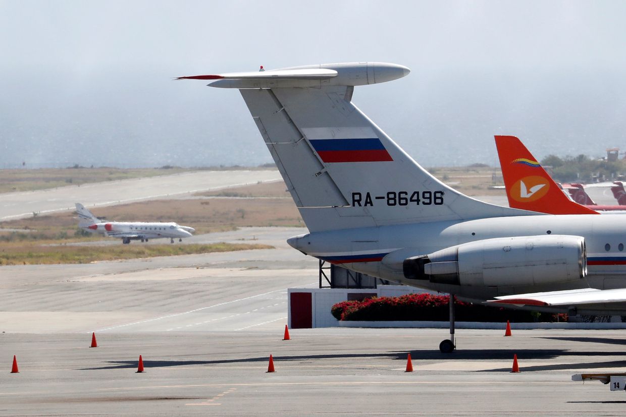 Российский самолет в Каракасе Российский самолет в Каракасе