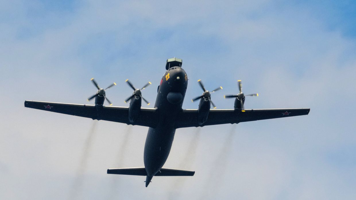 Генеральная репетиция военно-морского парада ко дню ВМФ в Кронштадте