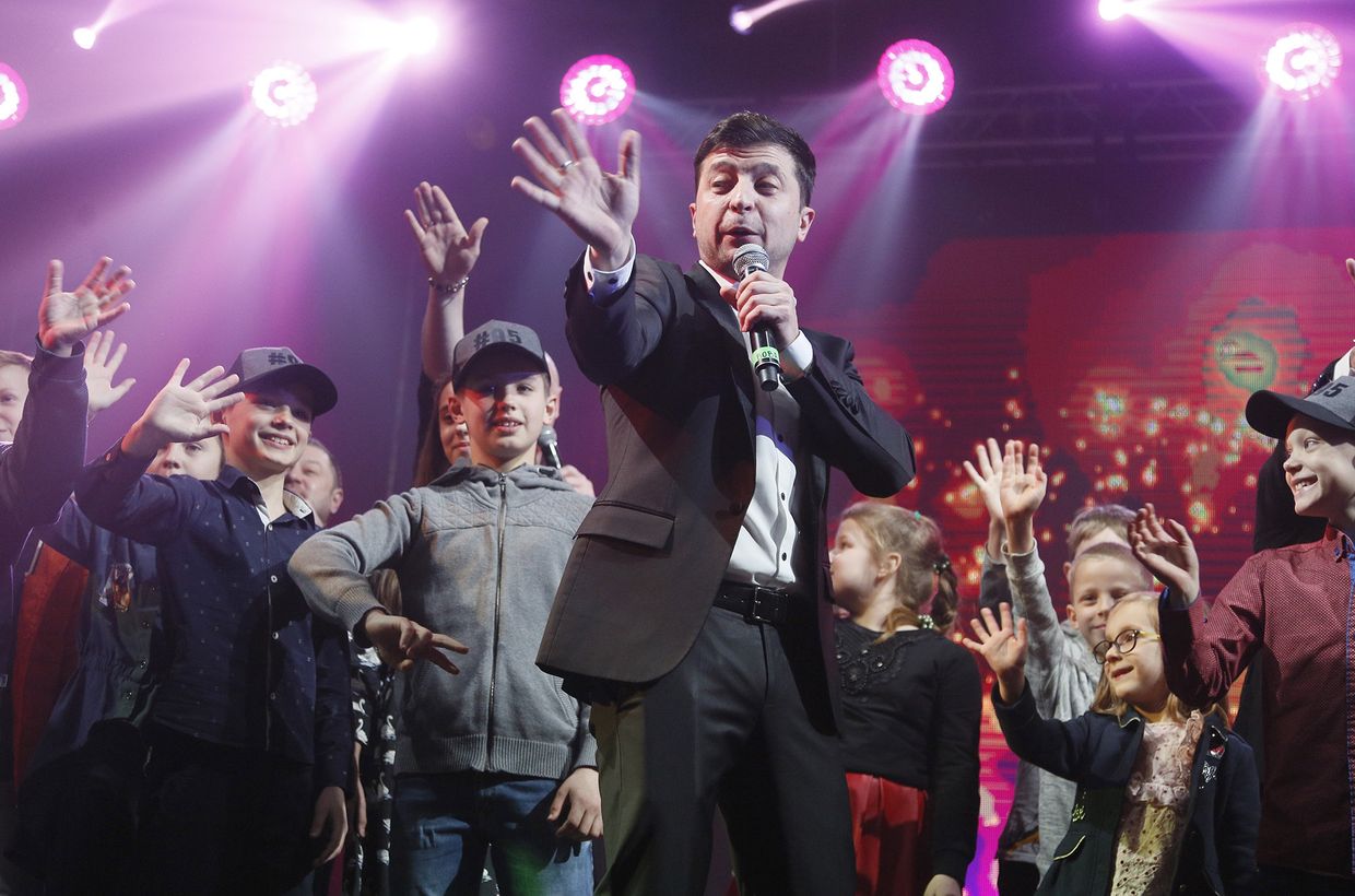 Владимир Зеленский во время концерта в Броварах