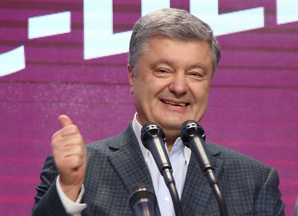 Президент Украины Петр Порошенко в своем штабе в Киеве
