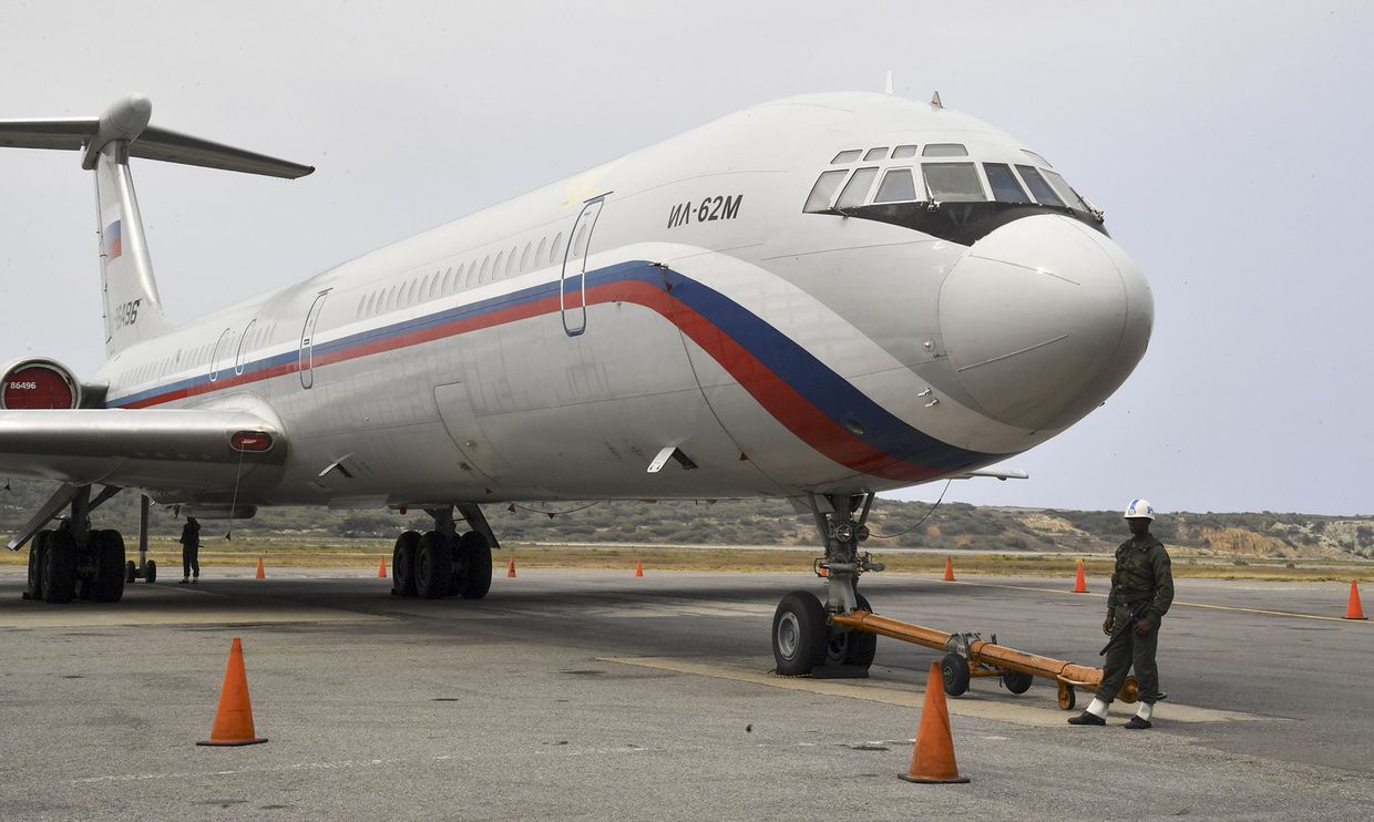 Российский самолет Ил-62М ВВС России