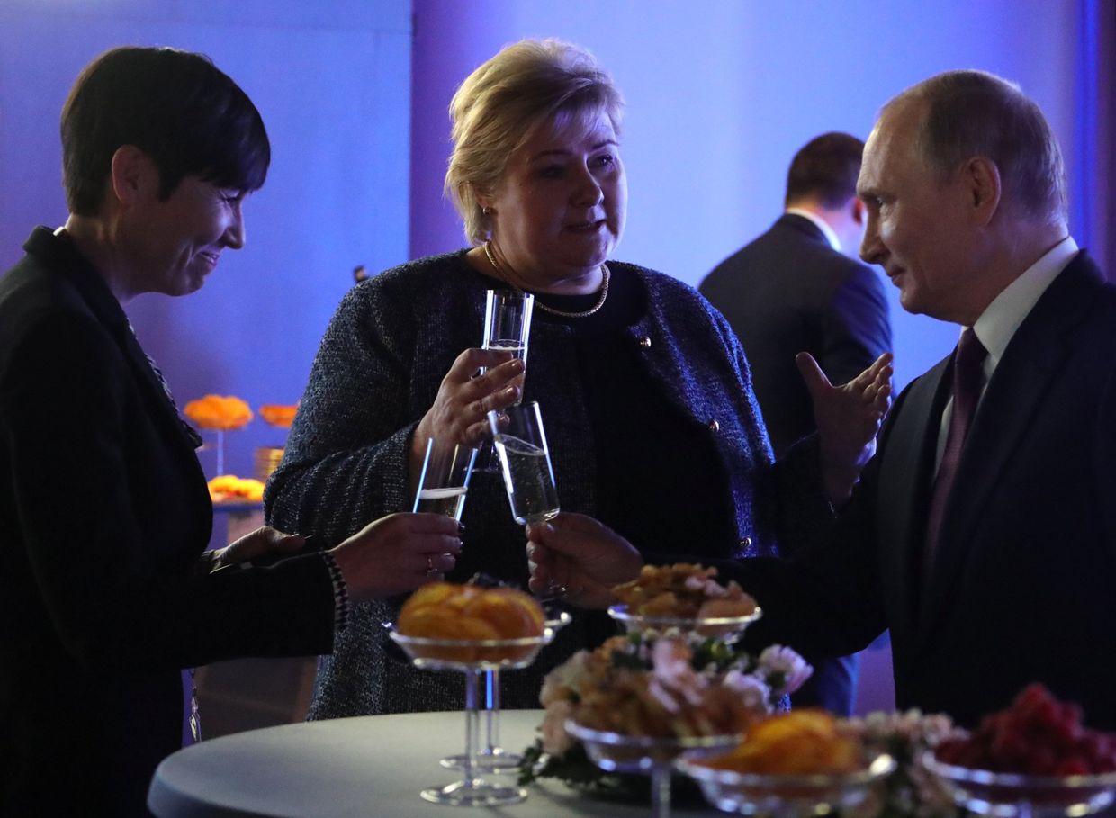 Президент РФ Владимир Путин, премьер-министр Королевства Норвегия Эрна Сульберг и министр иностранных дело Норвегии Ине Эриксен Сёрейде