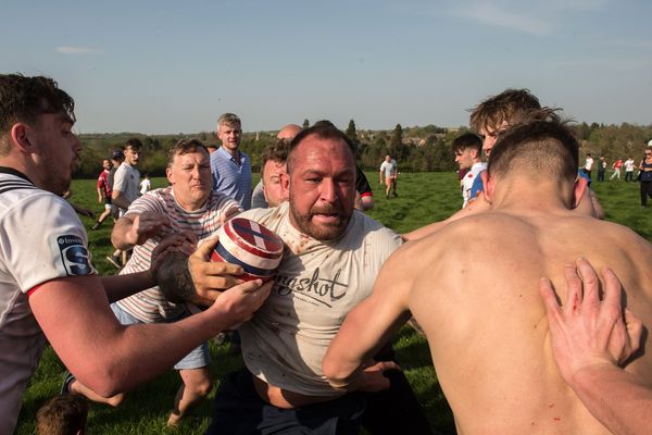 Великобритания: регби с пивными бочками
