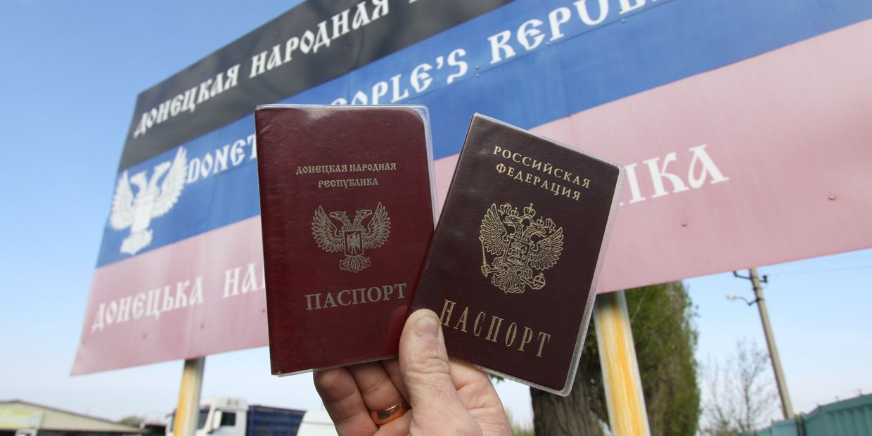 Граждане ЛНР и ДНР смогут получить паспорта РФ по упрощенной процедуре