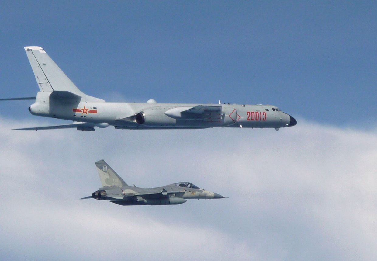Китайский бомбардировщик H-6