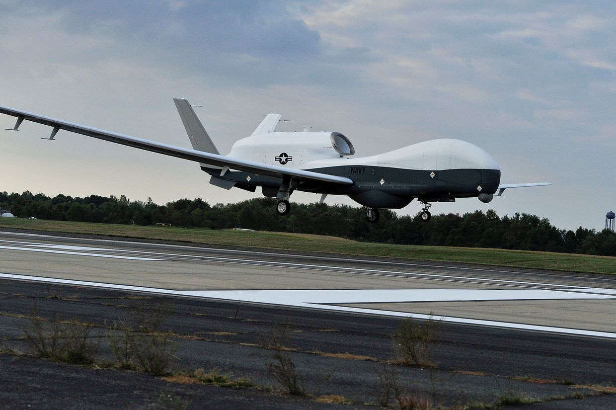 Беспилотный летательный аппарат MQ-4C Triton