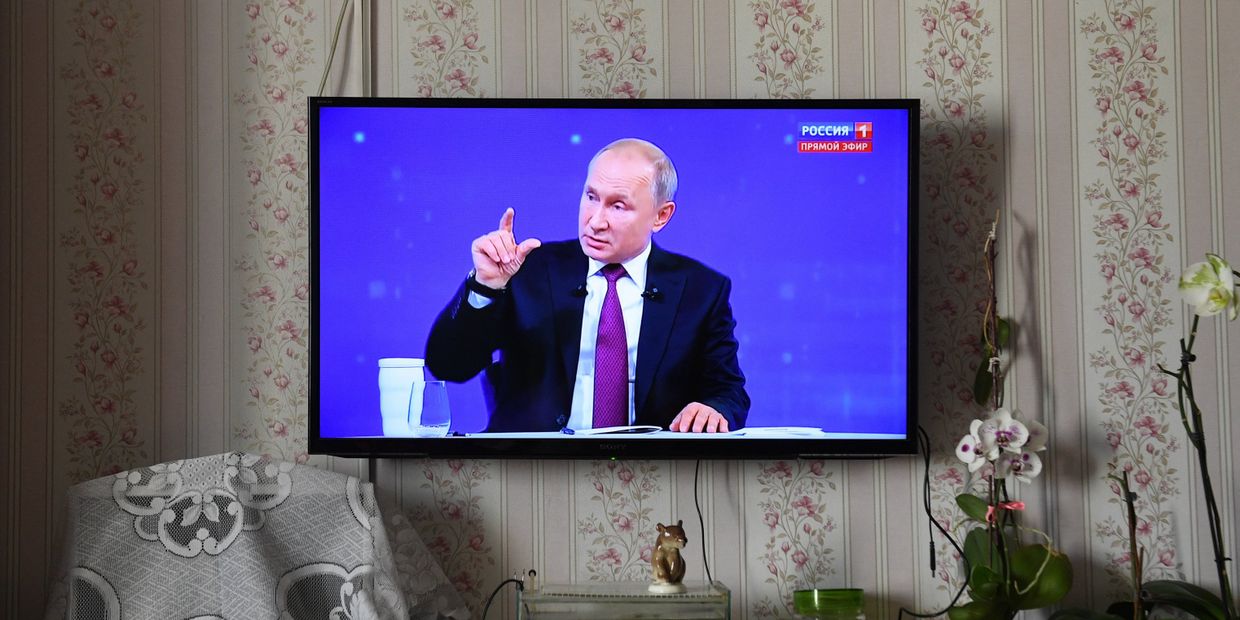 Трансляция прямой линии с президентом России Владимиром Путиным Трансляция прямой линии с президентом России Владимиром Путиным
