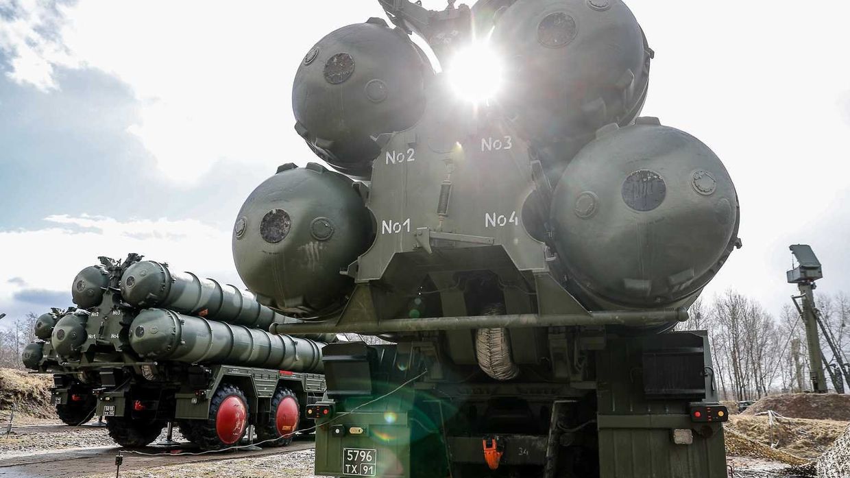 Новые расчеты С-400 заступили на первое боевое дежурство
