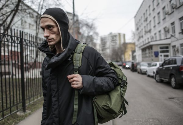 Художник Петр Павленский вызван на допрос в Москву