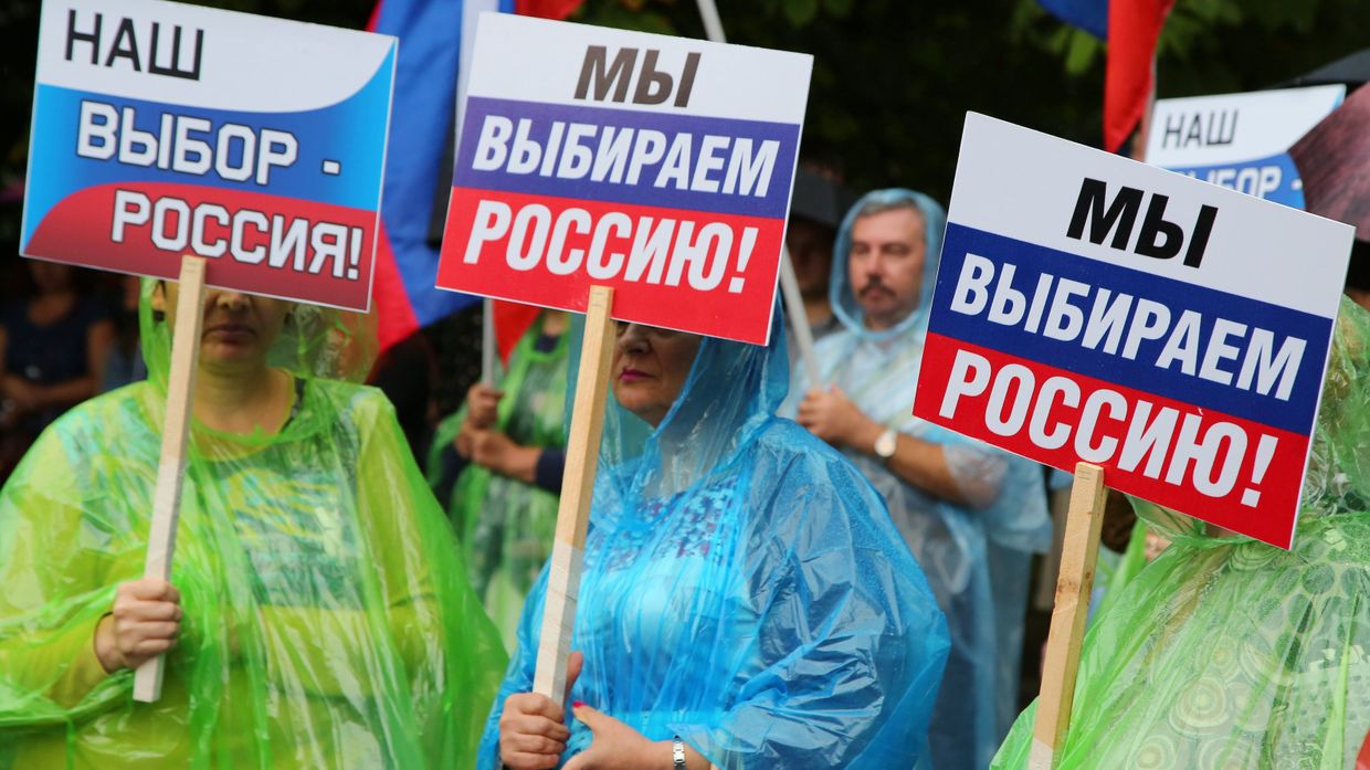 Акция Выбор Донбасса в Донецке