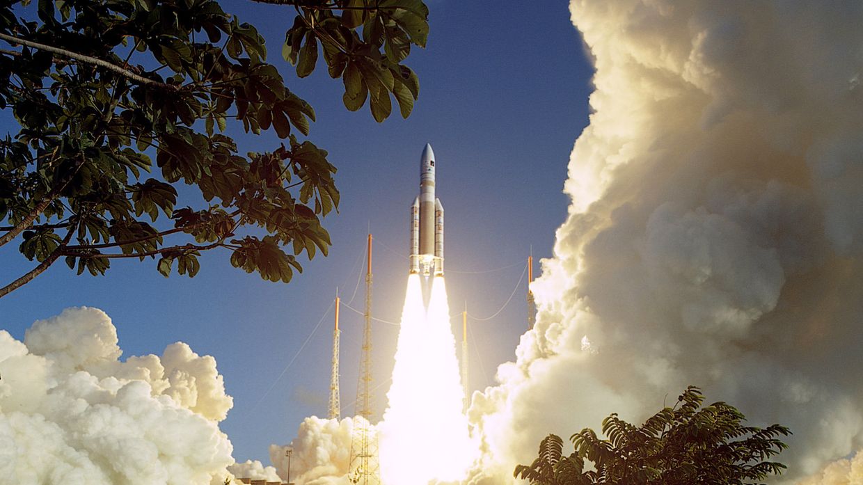 Старт ракеты Ariane 5 ECA в Куру, Французская Гвиана