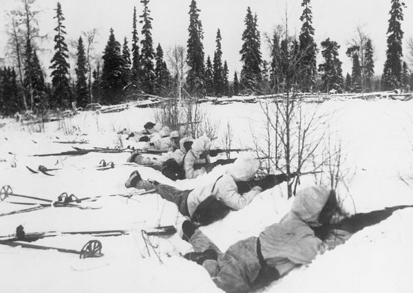Финские лыжники на позиции, 12 января 1940 Финские лыжники на позиции, 12 января 1940