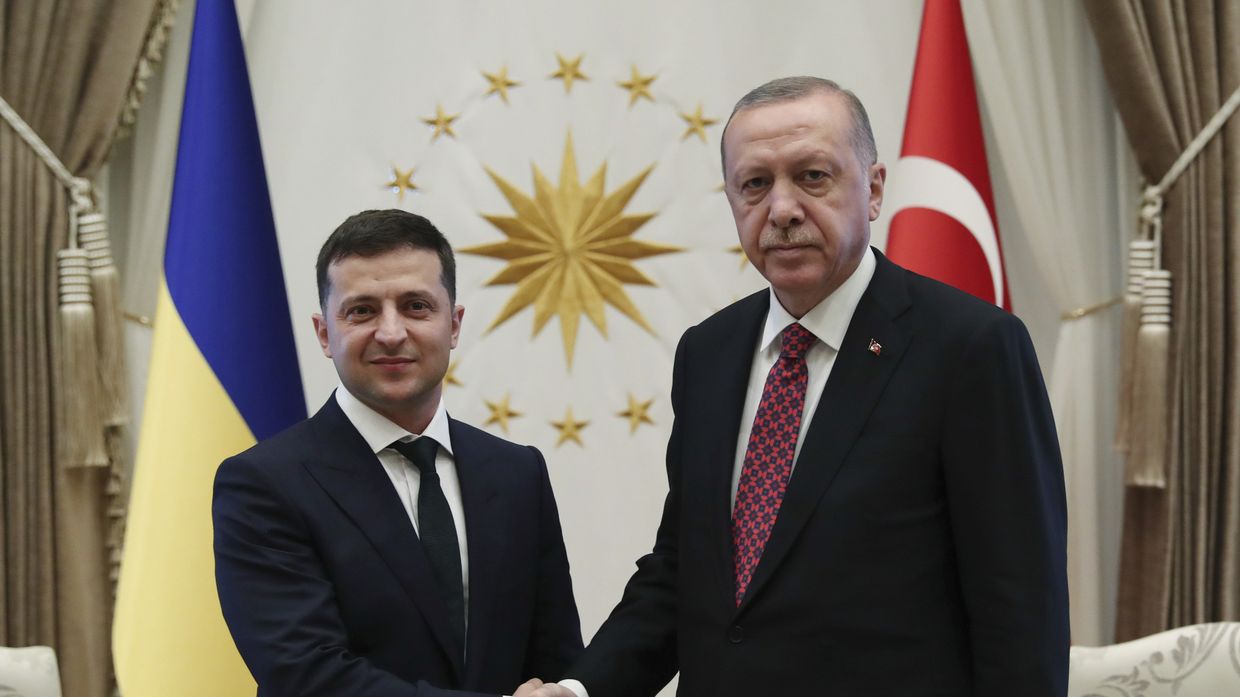 Президент Турции Реджеп Тайип Эрдоган и президент Украины Владимир Зеленский в Анкаре