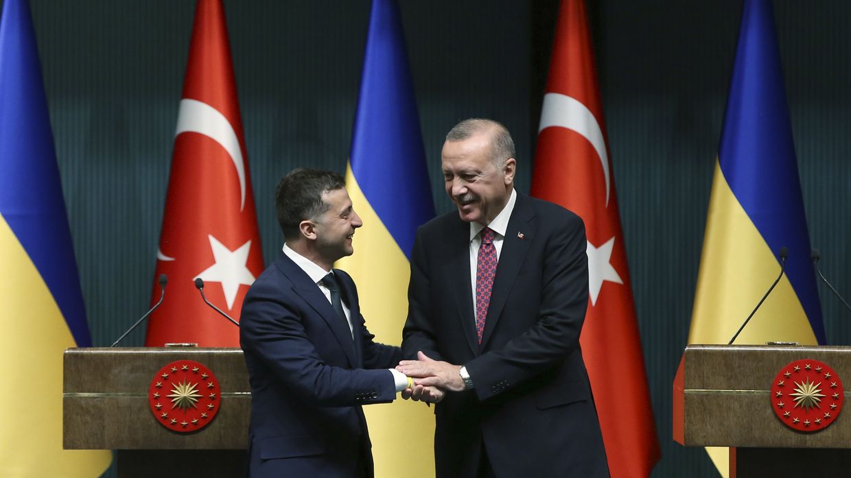 Президент Турции Реджеп Тайип Эрдоган и президент Украины Владимир Зеленский в Анкаре