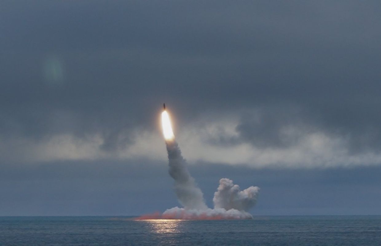 Пуск баллистической ракеты Булава в Баренцевом море Пуск баллистической ракеты Булава в Баренцевом море