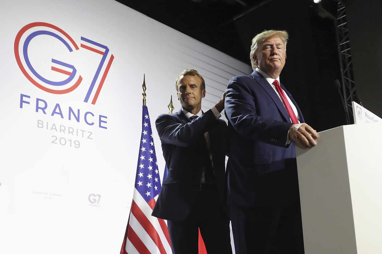 Дональд Трамп и Эммануэль Макрон на саммите G7 в Биаррице