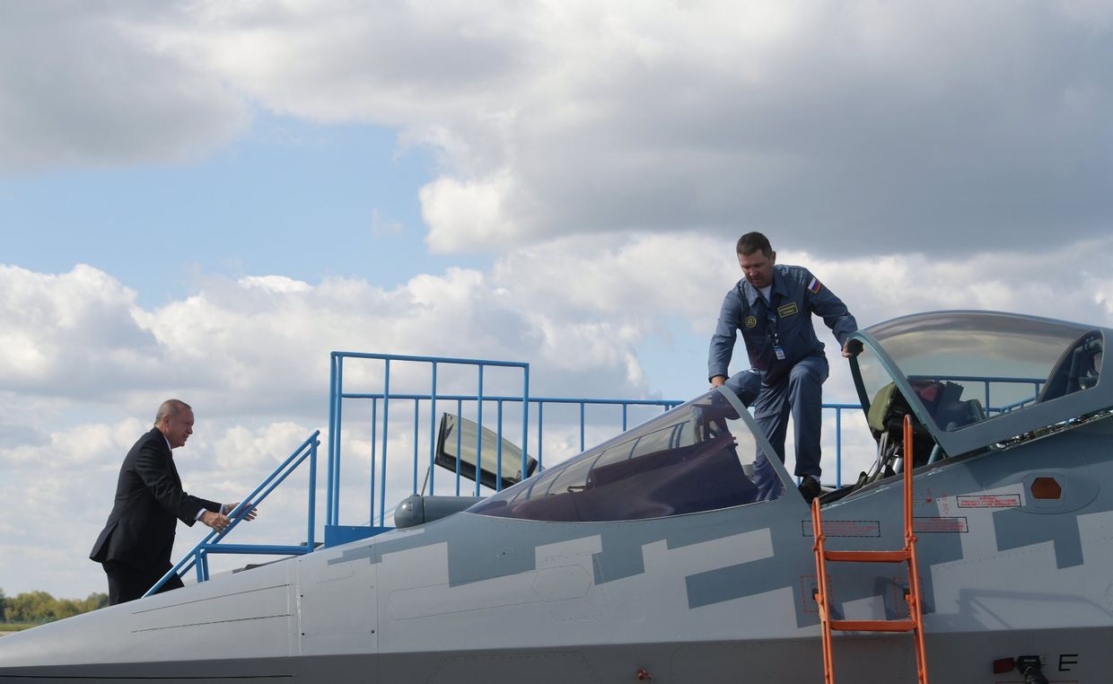 Президент РФ В. Путин и президент Турции Р. Т. Эрдоган посетили авиасалон МАКС 2019