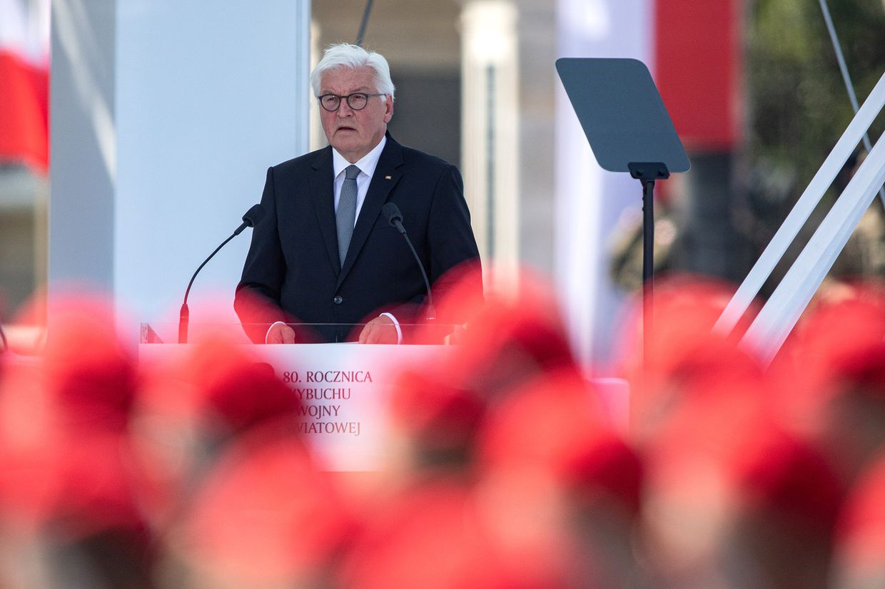 Президент Германии Франк-Вальтер Штайнмайер выступает с речью в Варшаве, Польша