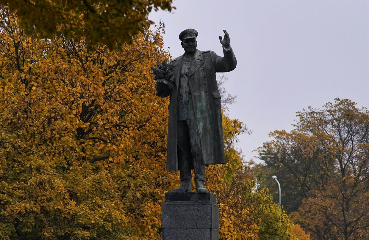 Памятник маршалу Коневу в Праге