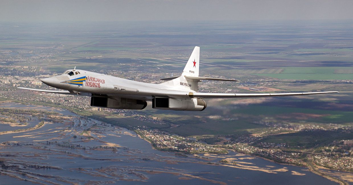 Сверхзвуковой самолёт Ту-160